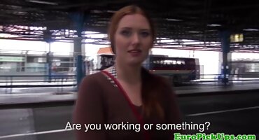 sex trung chị em Coach fucks nữ phim xét ko che vận động viên trong phòng tập thể dục.